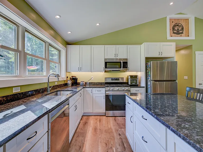 419 Winter Rd — Photo 8