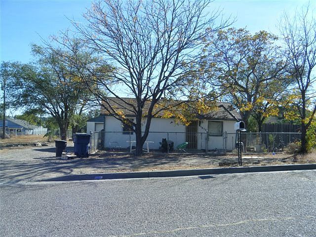 1st image of 1512 Evergreen St