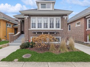 2341 Gunderson Ave, Berwyn, IL 60402