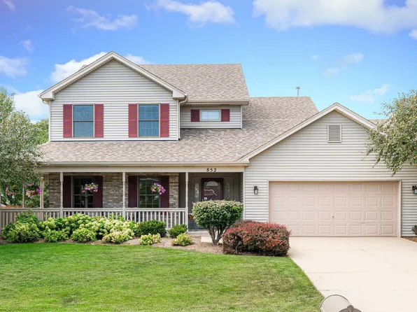 852 Ridge Dr, Elburn, IL 60119