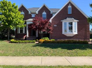 15921 Kingsway Dr, Macomb, MI