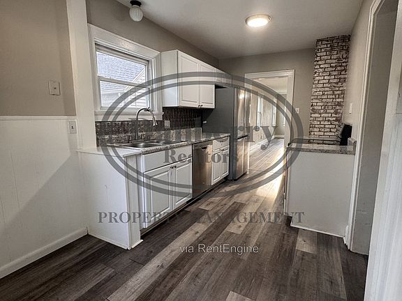 4th image of 5930 Acoma Dr