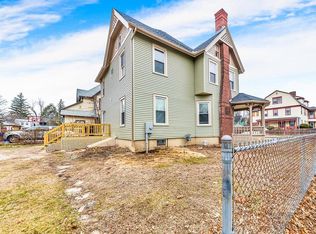 72 Princeton St, Springfield, MA 01109