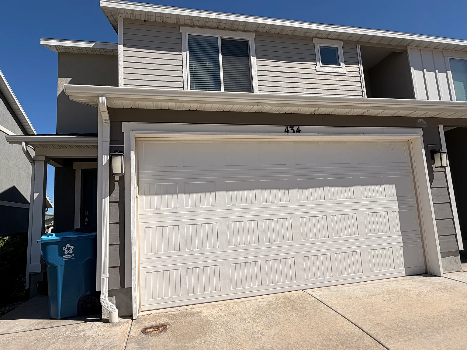 3 bed, 1331 sqft, $2,100 — Photo 3