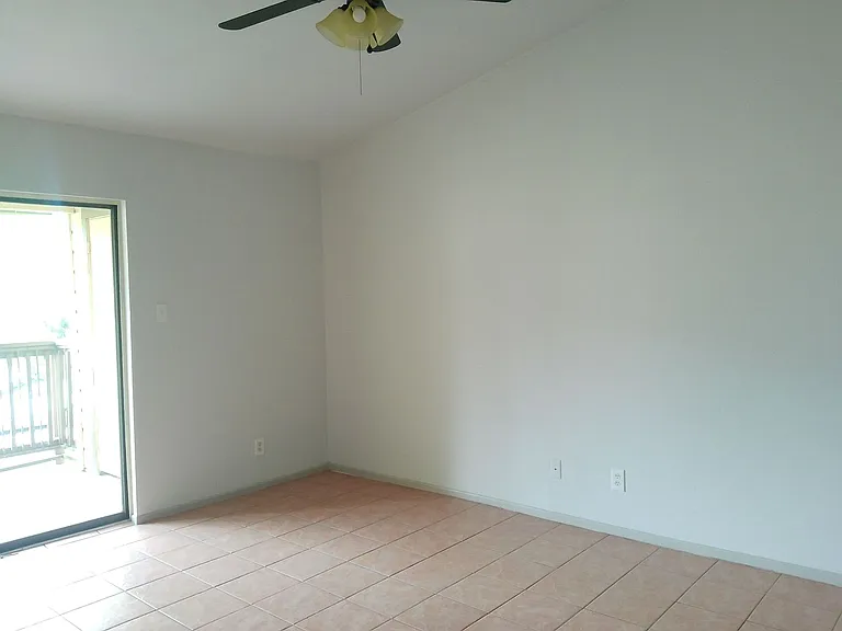 2309 Capitan Dr #C — Photo 9