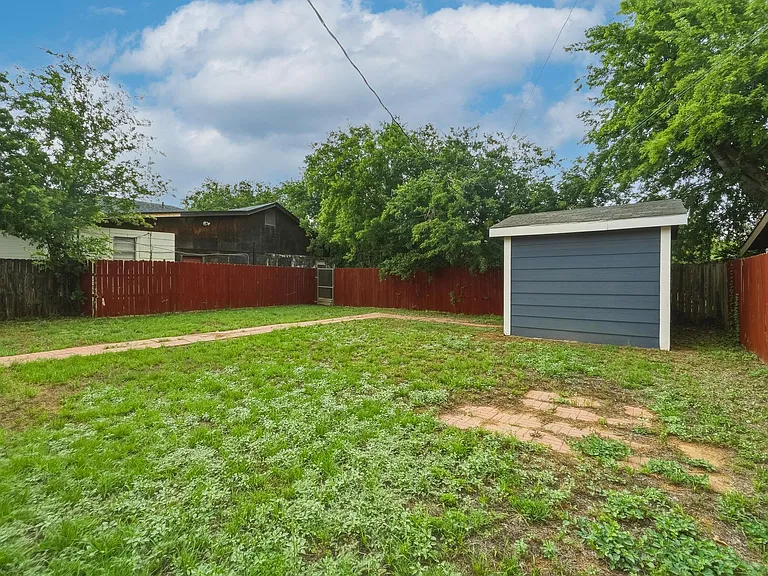 2917 Hickory St — Photo 25