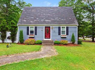 9 Jones Rd, Mashpee, MA 02649