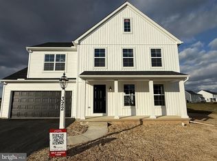 322 Reserve Ln, Mechanicsburg, PA 17050