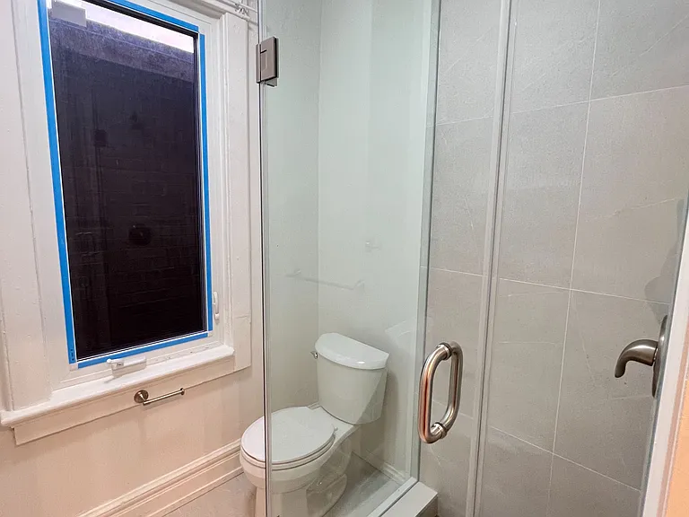 82 Curzon St #2 — Photo 11