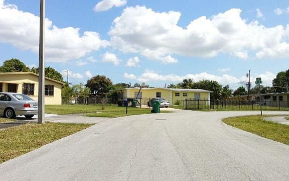2nd image of 3811 NW 196th St