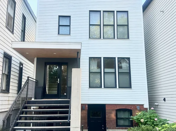 2911 W Dickens Ave, Chicago, IL 60647
