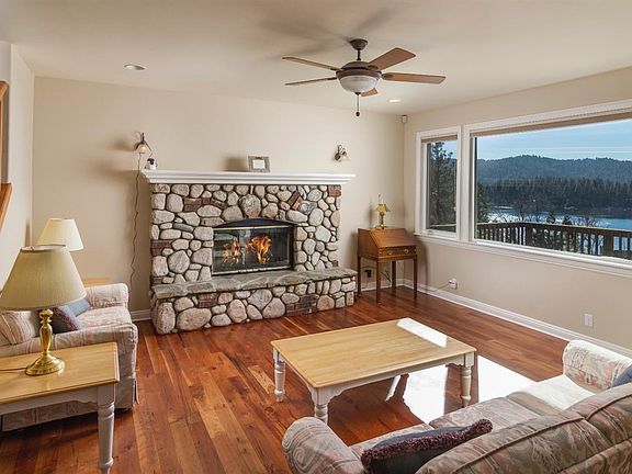 5th image of 900 Antler Dr