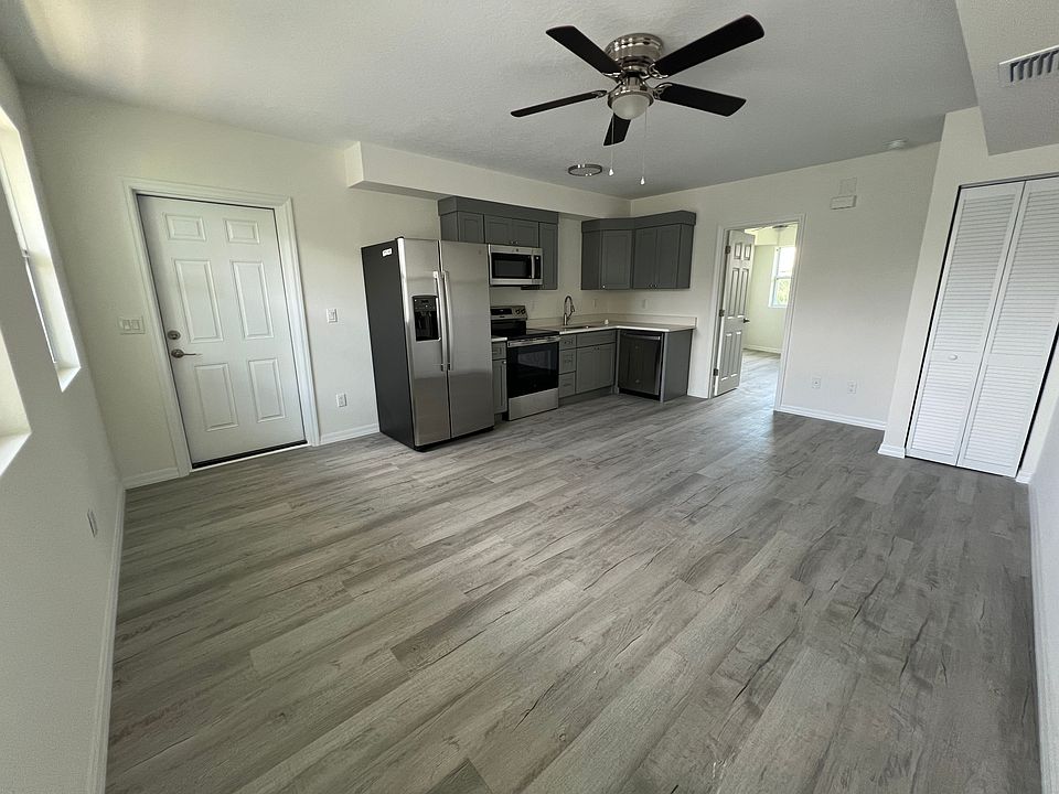 Living room with views to the kitchen