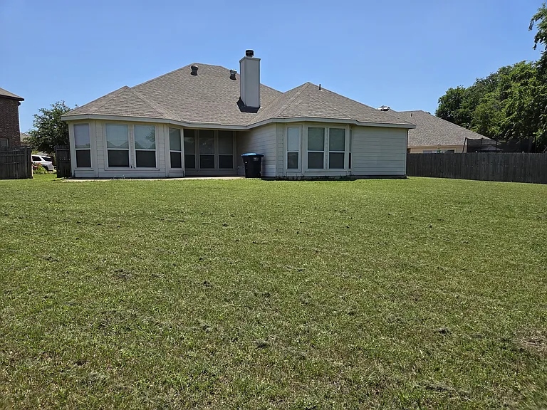 12100 Worthwood St — Photo 31