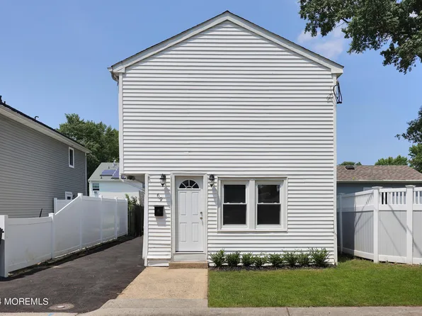 69 Dalby Place, North Middletown, NJ 07748