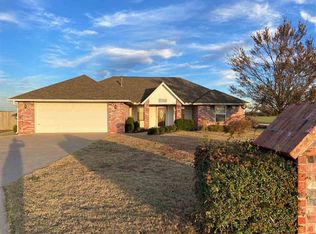 1705 Windmill Rd, Blackwell, OK 74631