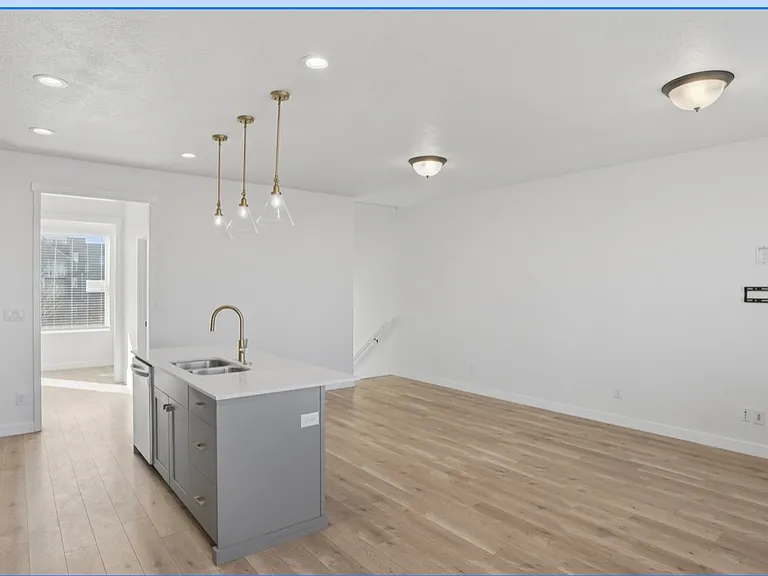 5028 W Daybreak Pkwy — Photo 4
