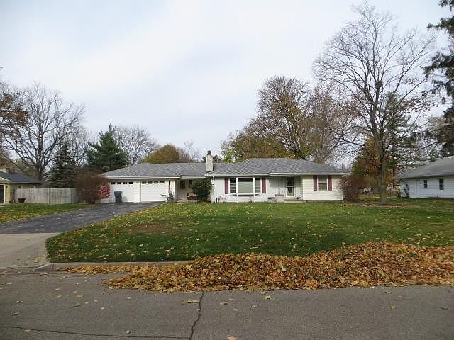 1st image of 2924 Fleetwood Dr
