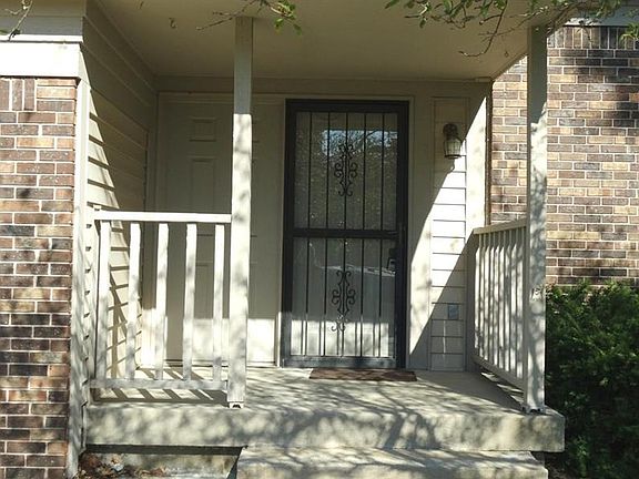 2nd image of 6924 Deerbrook Ct