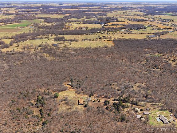 2nd image of 390 East Rd