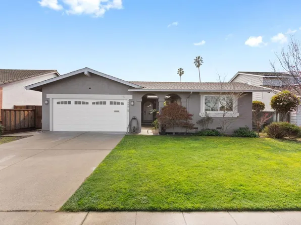 1480 Swordfish St, Foster City, CA 94404