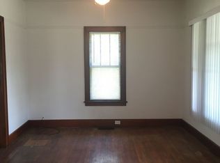 911 Leavitt St, Waterloo, IA 50702