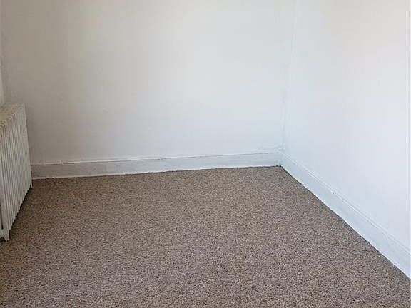 5th image of 76 Benson St