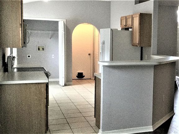 4th image of 1615 Alhambra Crest Dr