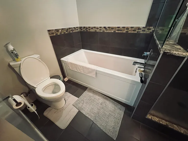 5879 Gray Ave #4 — Photo 31