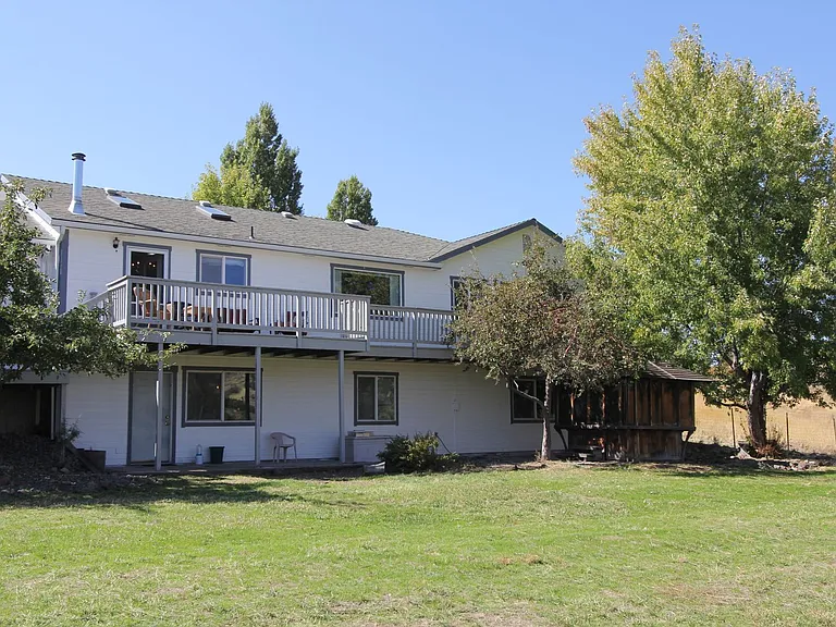 1839 Melanie Ct — Photo 2