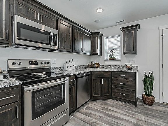30-Kitchen