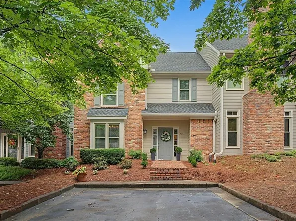 316 River Glen Dr, Roswell, GA 30075