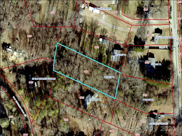 9 Silent Pl, Asheville, NC 28806