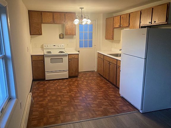 3rd image of 5 Kennedy Ave