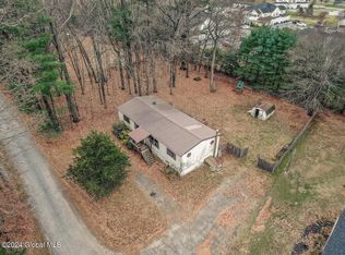 100 Holly Ln, Saratoga Springs, NY 12866