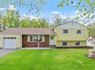3765 Oriole Ct, Shrub Oak, NY 10588