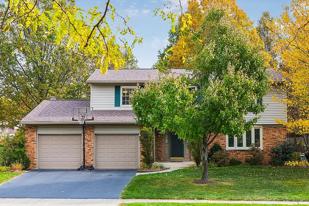 810 Venetian Way photo 1