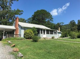 48 Willowbrook Rd, Asheville, NC 28805