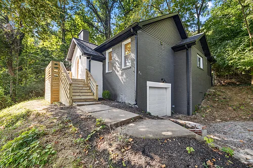 104 Overbrook Dr Photo 1