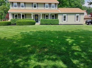 7351 Ford Dr, Mentor, OH 44060