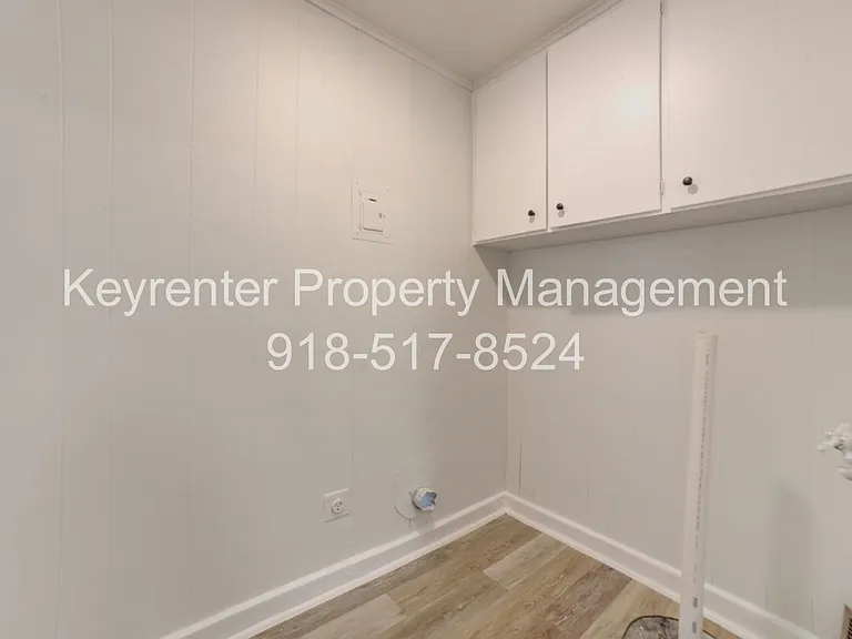 3743 W 42nd Pl — Photo 9