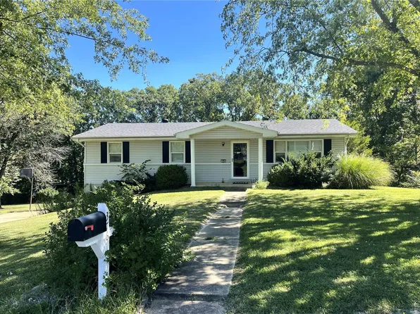 376 Daniels Estates Dr, Union, MO 63084