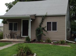 707 Ohio Ave, South Roxana, IL 62087