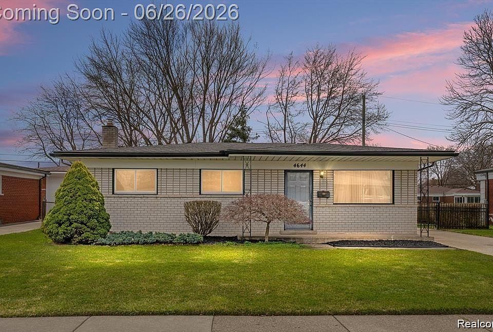1st image of 4644 Kingsley Dr