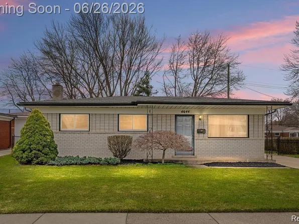 4644 Kingsley Dr, Warren, MI 48092