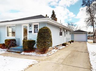 1525 George STREET, Manitowoc, WI 54220
