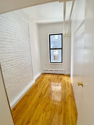 Rented by Bohemia Realty Group | media 12