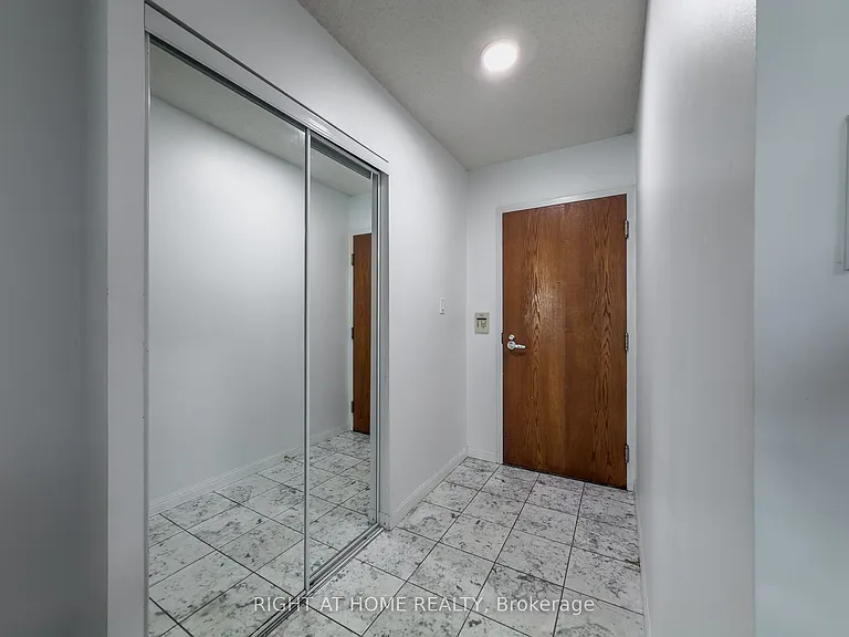 23 Lorraine Dr #1101 — Photo 22