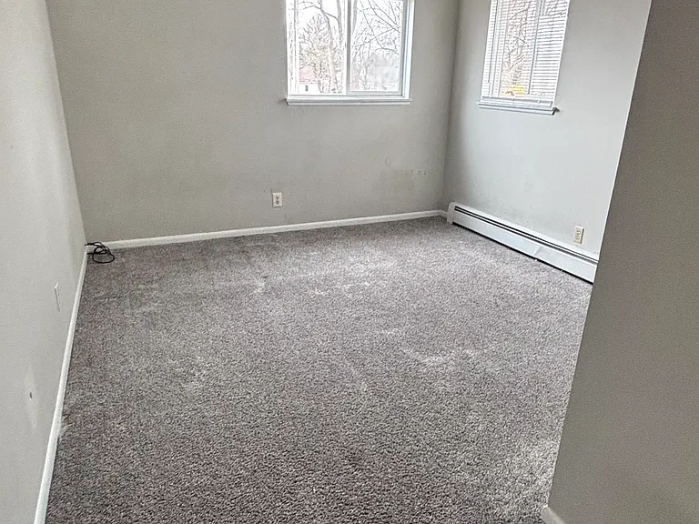 910 E Jolly Rd #7 — Photo 5