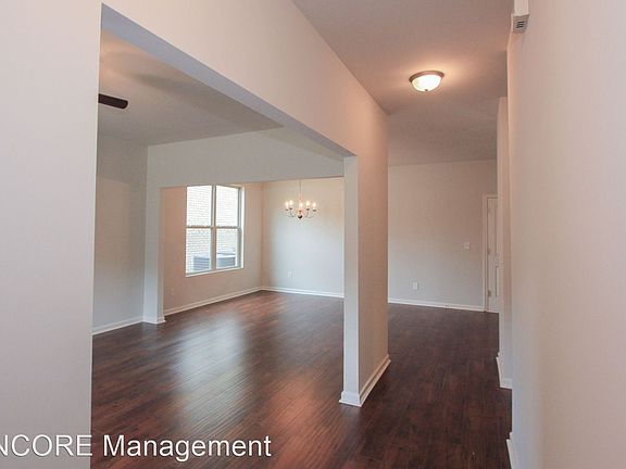2nd image of 177 Daisy Cir
